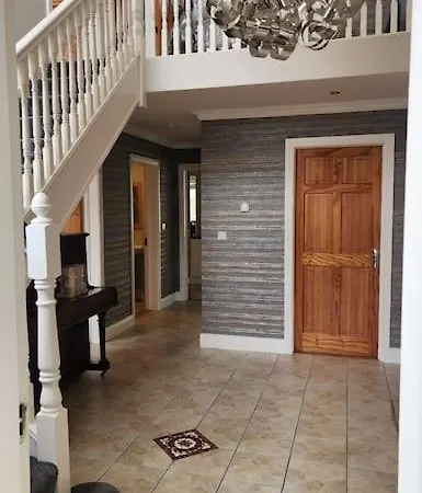 5bd 10 Min To Airport Донабейт