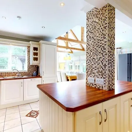 Дом отдыха 5bd 10 Min To Airport