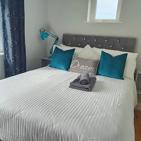 5bd 10 Min To Airport