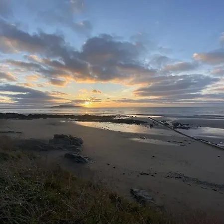 Entire 10 Min From Dublin Airport *