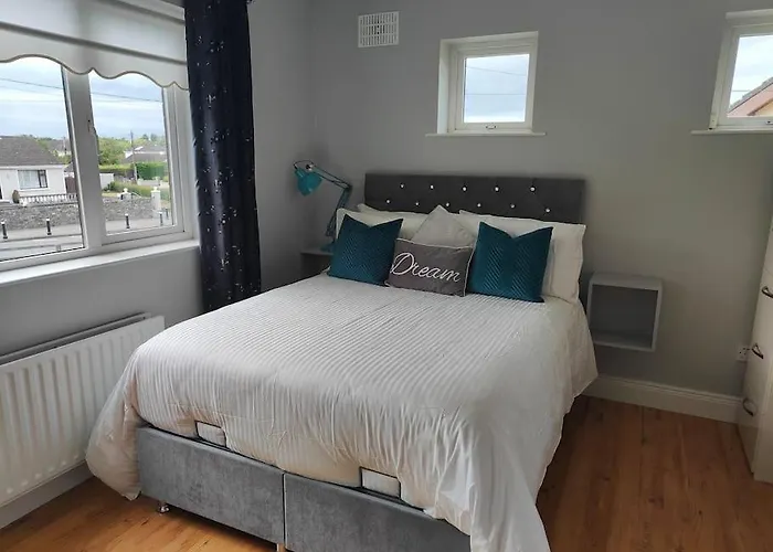 Casa vacanze 5bd 10 Min To Airport *