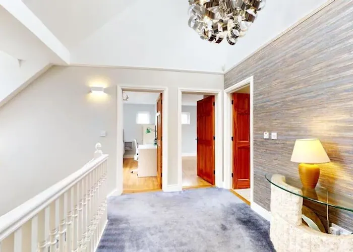 Semesterbostad 5bd 10 Min To Airport Donabate