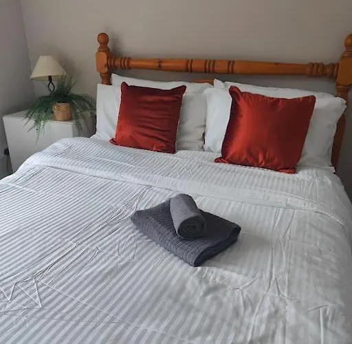 5bd 10 Min To Airport *