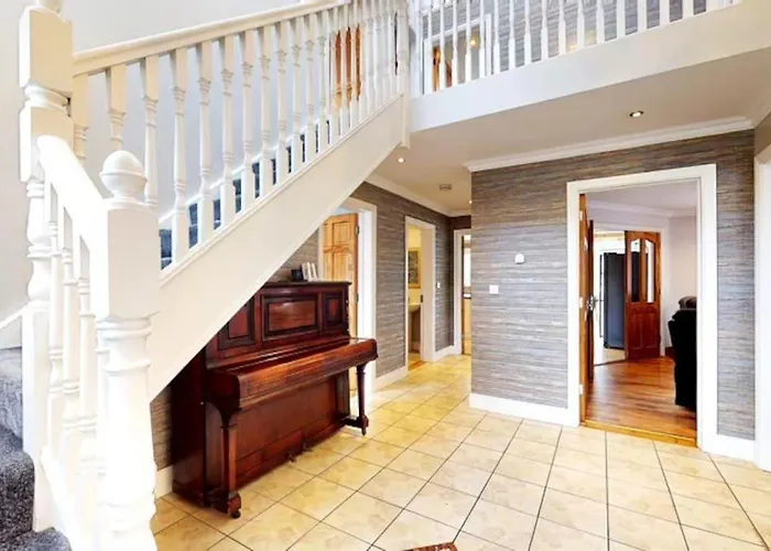 5bd 10 Min To Airport * Donabate